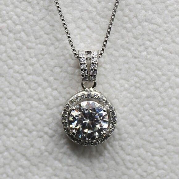 1 Ct Moissanite Halo Pendant Necklace Rhodium Plated Stamped 925 Sterling Silver - Picture 3 of 9